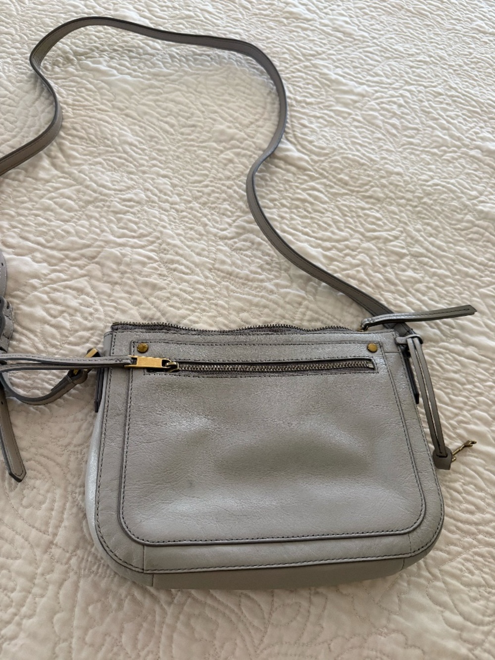 Fossil Fiona Light Gray Leather Small Crossbody Bag Zip Pocket